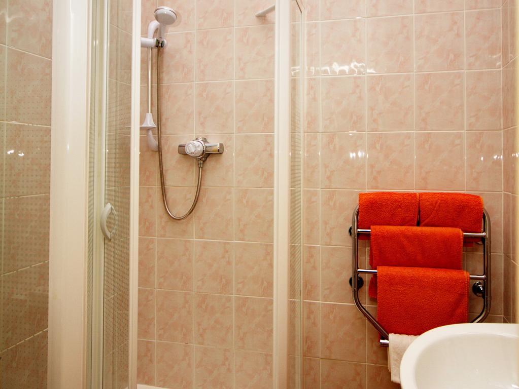 Birchwood Hotel Пітлохрі Екстер'єр фото