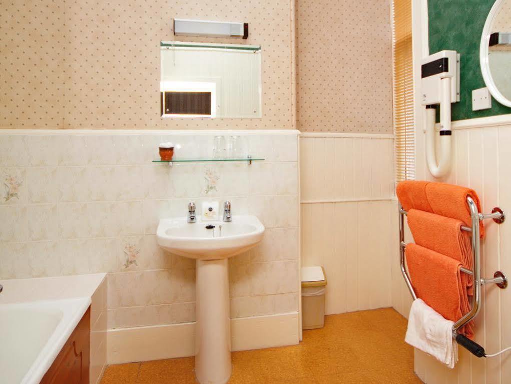 Birchwood Hotel Пітлохрі Екстер'єр фото